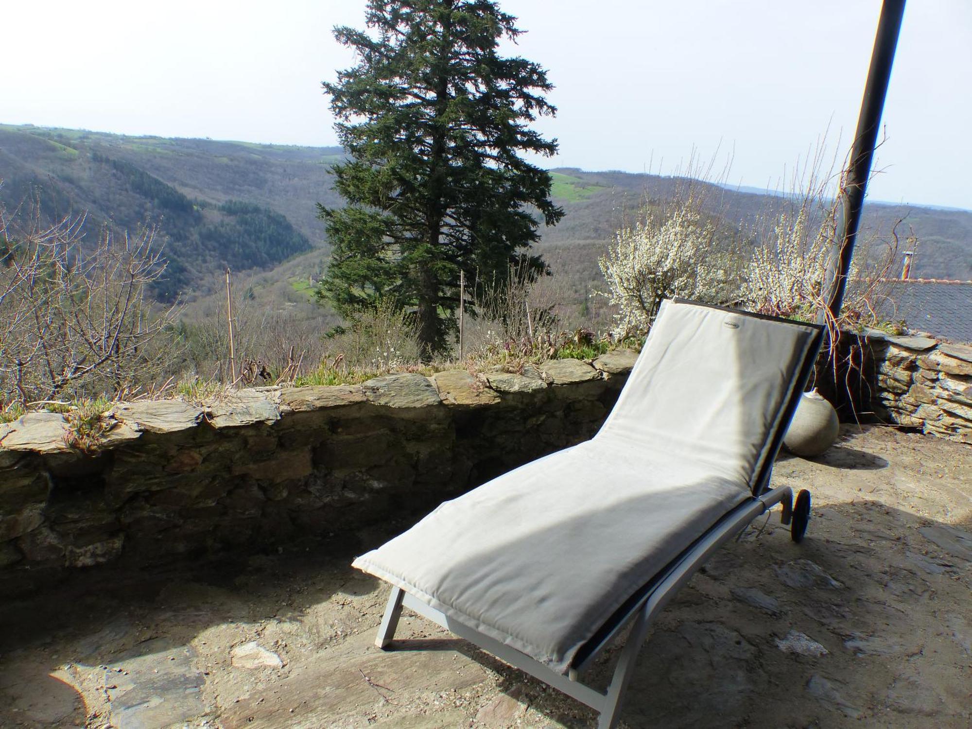 Louradou-Sur-Ciel Bed & Breakfast Jouqueviel Exterior photo